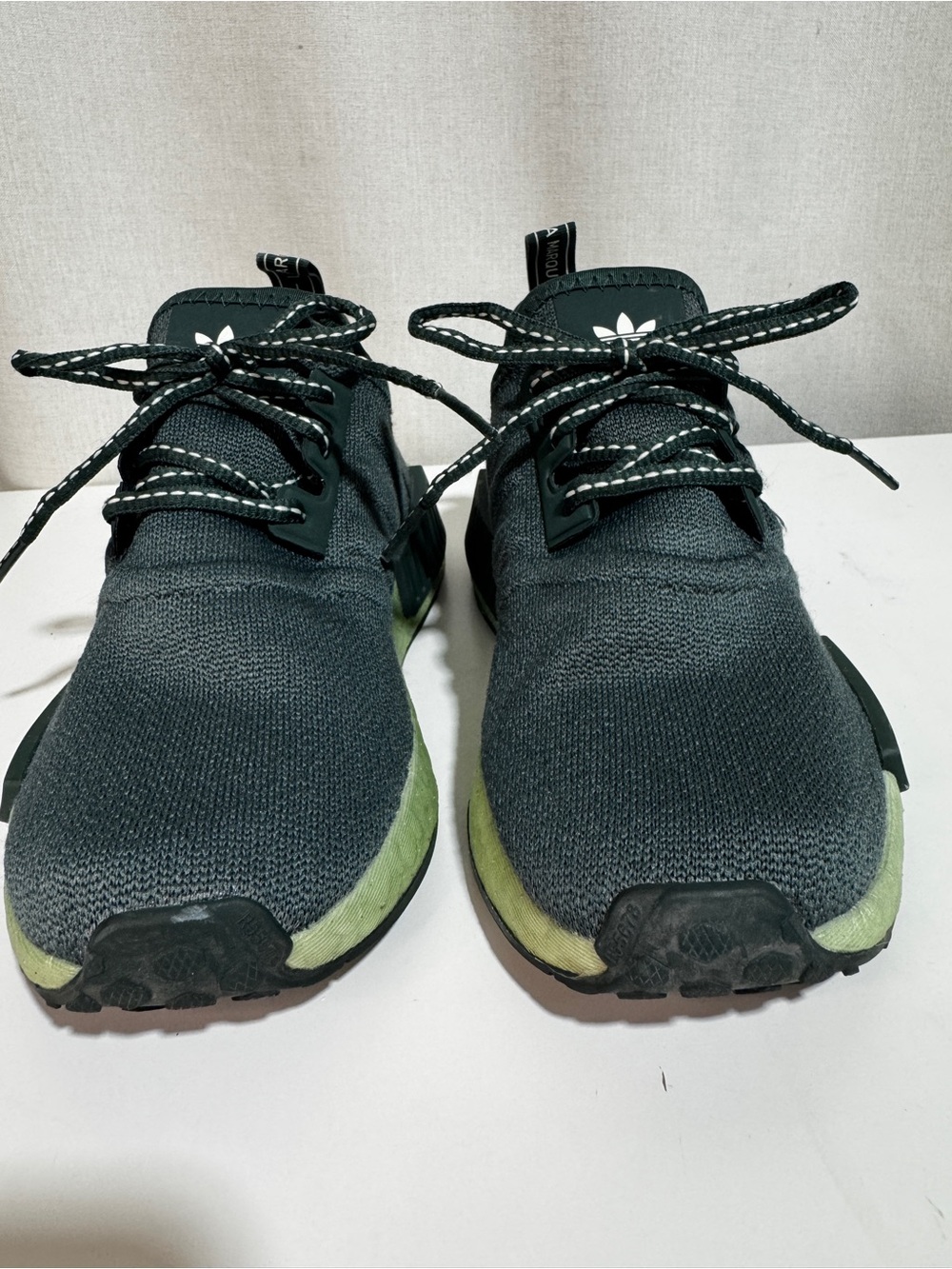 Adidas NMD R1 Boost Cushioned Low Top Lace-Up Sneakers US 6 1/2 W Green GW9471